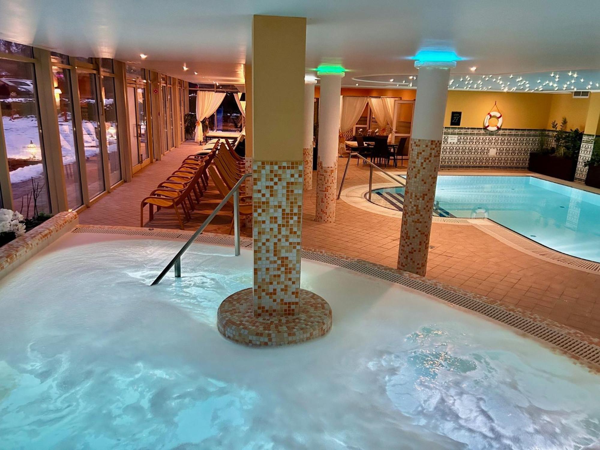 Calimbra Wellness Hotel Superior Мішкольц Екстер'єр фото