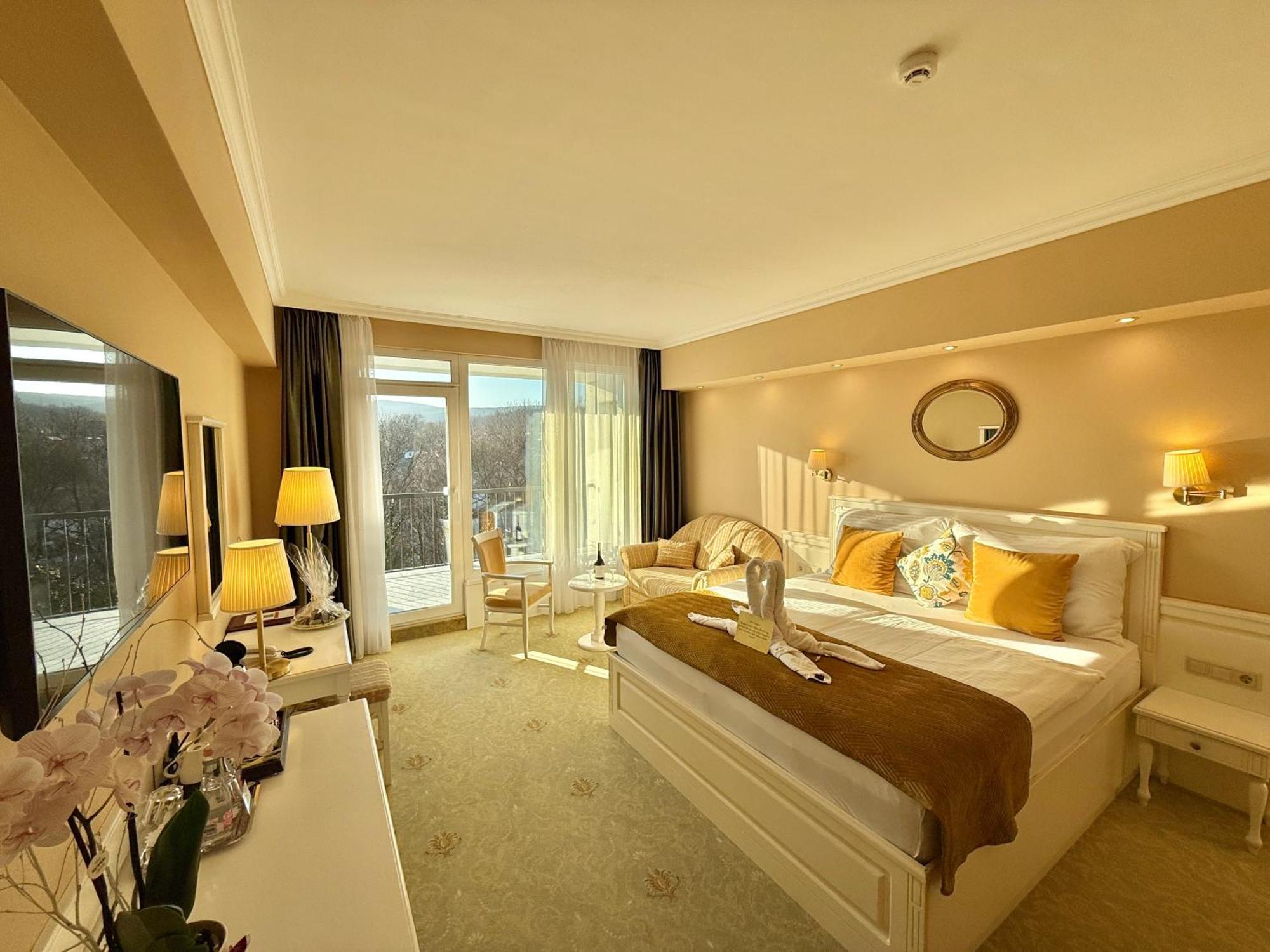 Calimbra Wellness Hotel Superior Мішкольц Екстер'єр фото