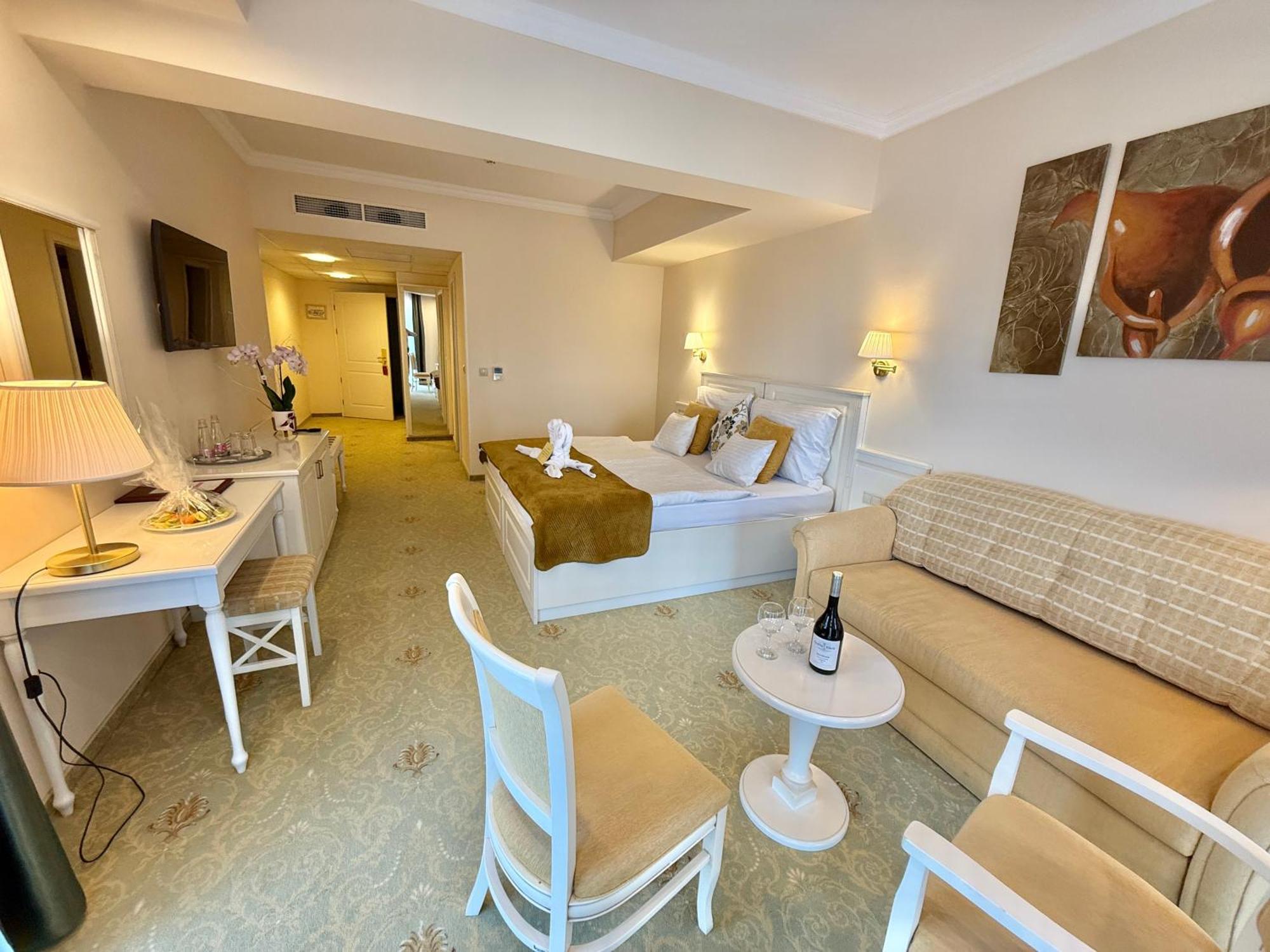 Calimbra Wellness Hotel Superior Мішкольц Екстер'єр фото
