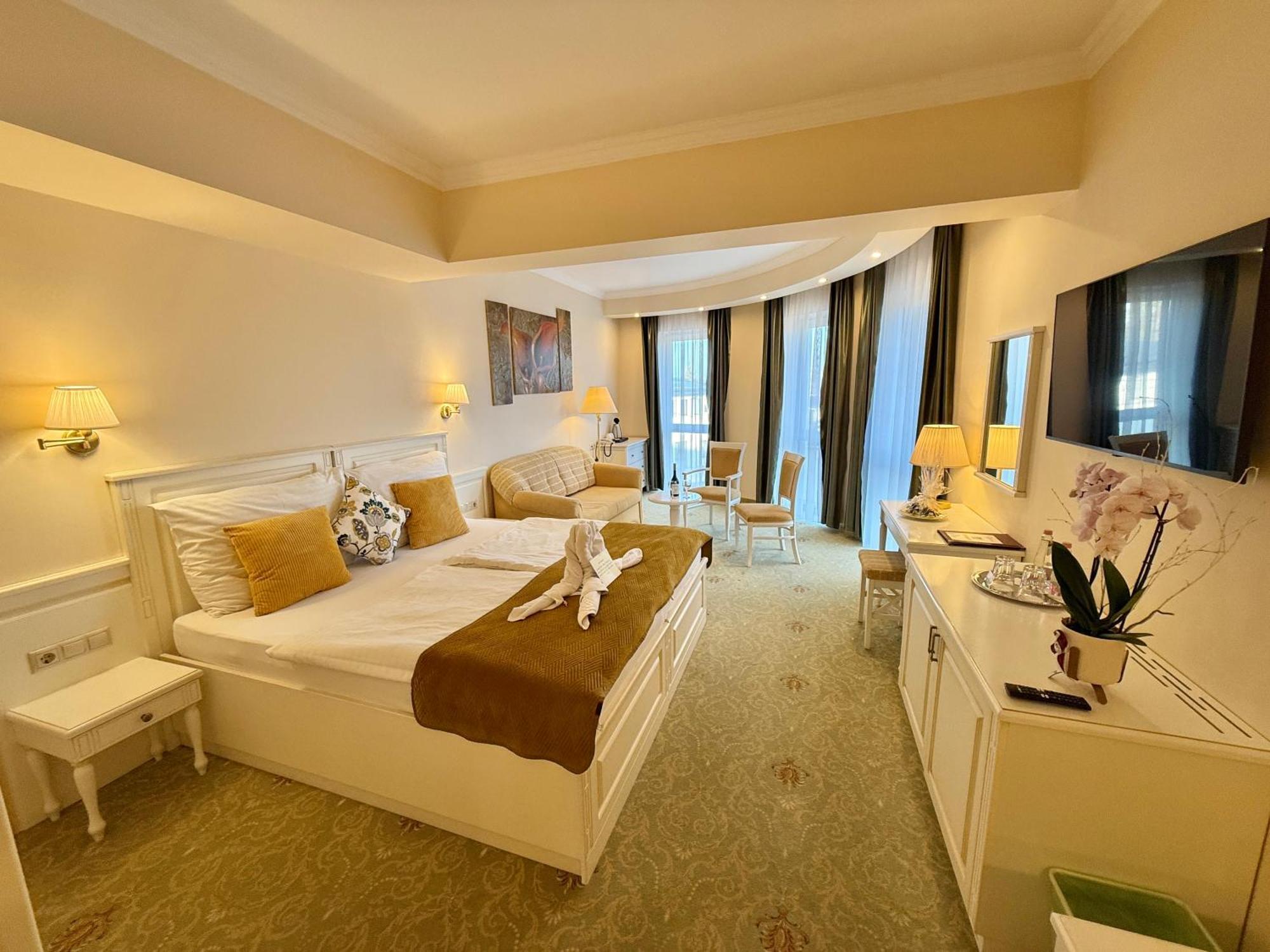 Calimbra Wellness Hotel Superior Мішкольц Екстер'єр фото